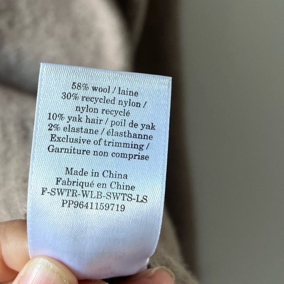 Everlane Wool-Yak Blended Pullover Sweater - Picture 7 of 15